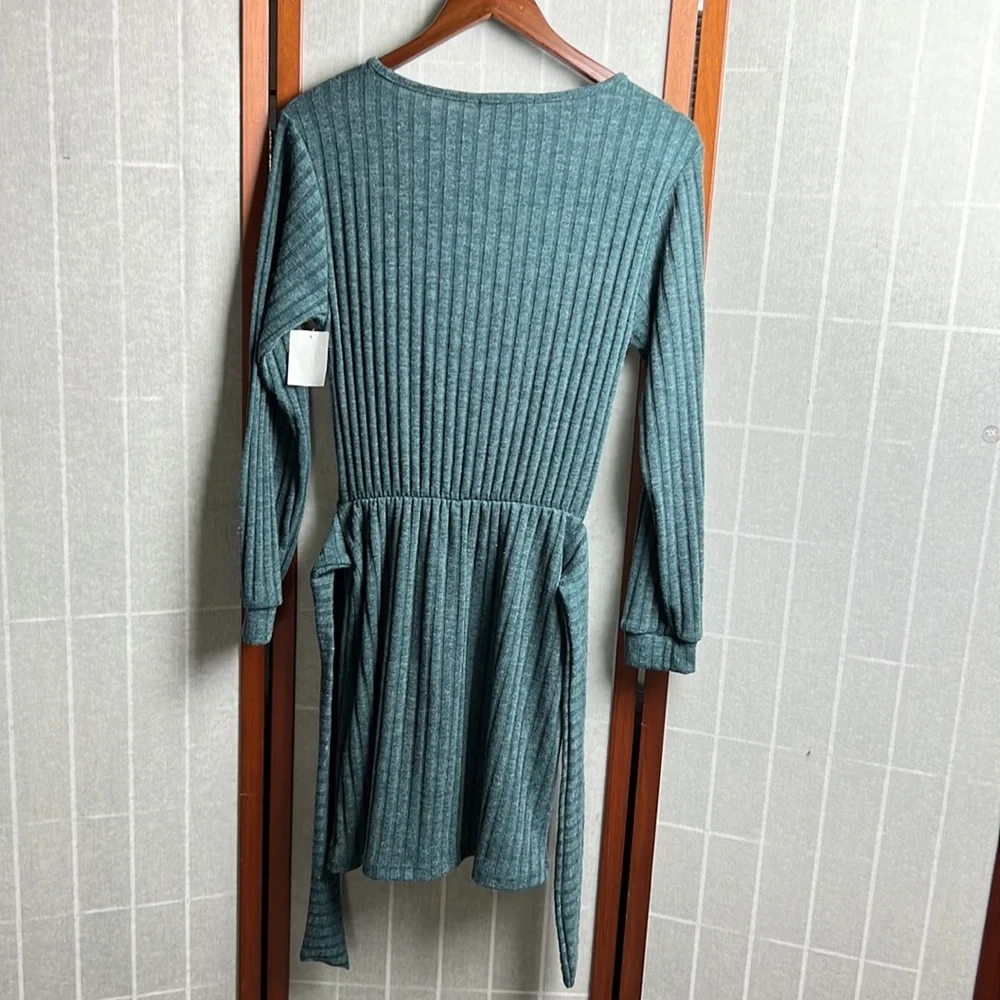 Fraiche By J Tie Front Long Sleeve Dress In Heather Green size S - Picture 5 of 8